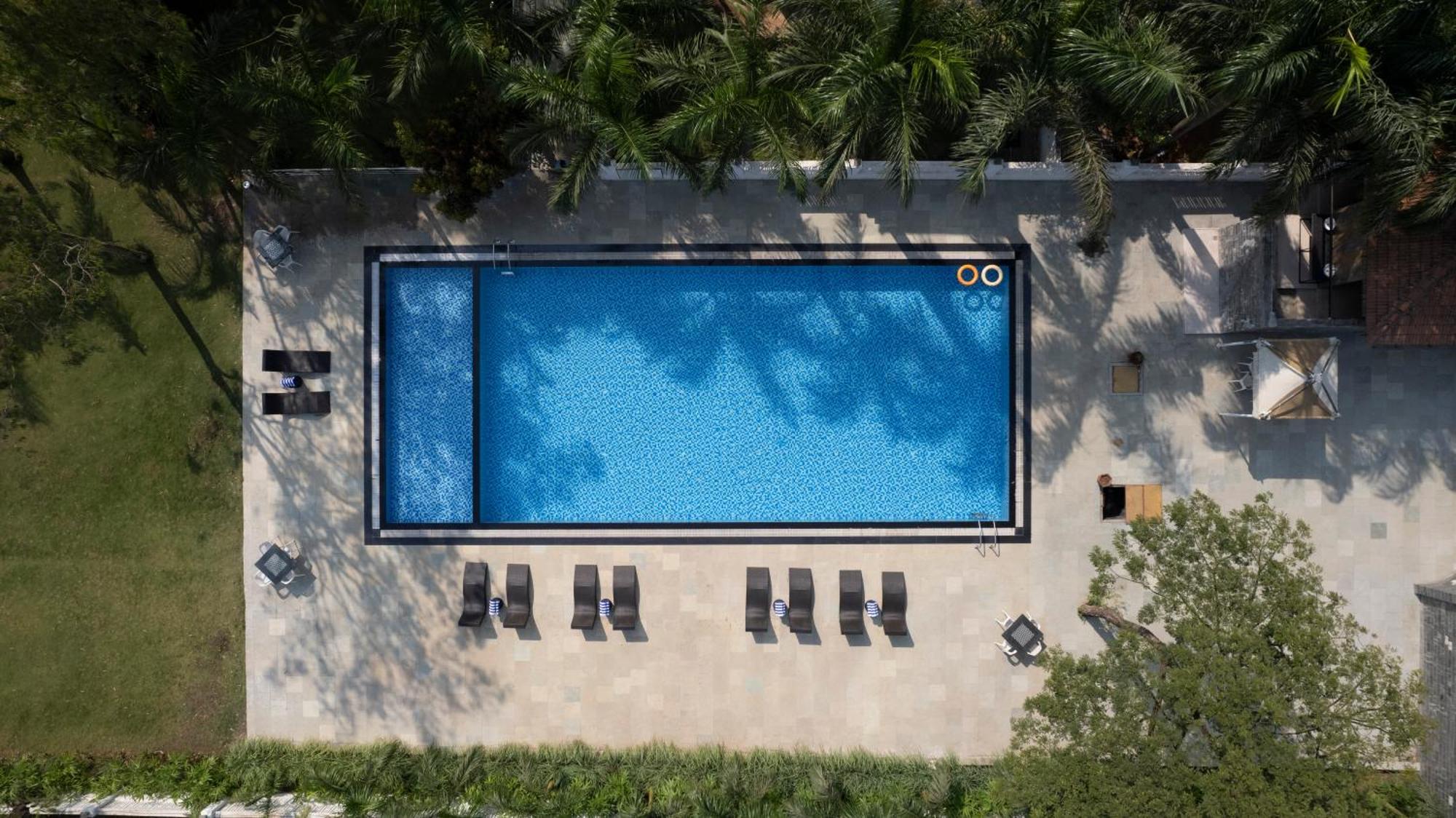 Hotel Sterling Stolen Heaven Lonavala Extérieur photo