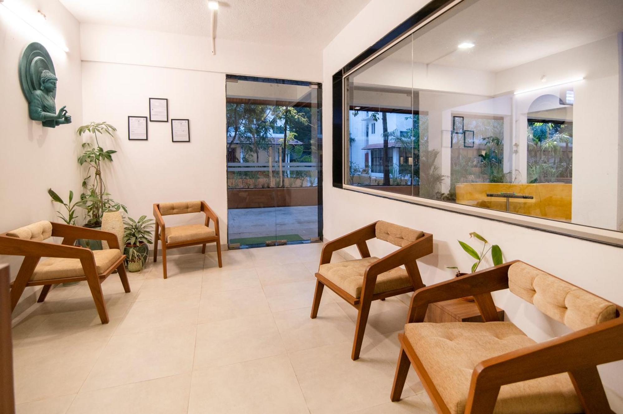 Hotel Sterling Stolen Heaven Lonavala Extérieur photo